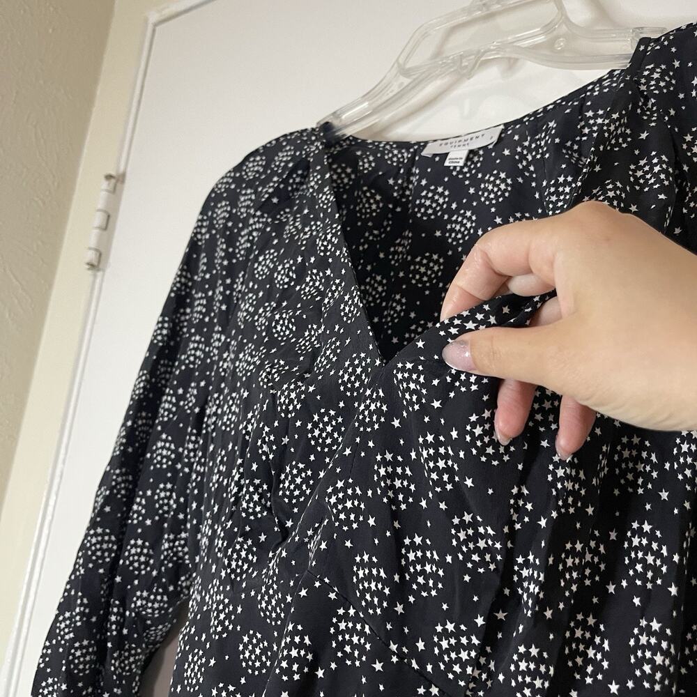 Equipment black stars silk vneck mini dress size 2 - Picture 2 of 7